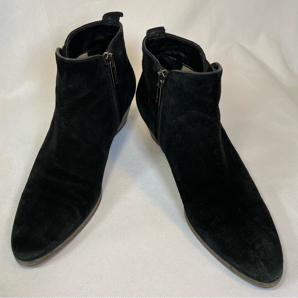 AQUATALIA By Marvin K Womens Black Suede Ankle Boots Size 7.5 Side Zip Italy